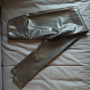 Aritzia Wilfred free vegan leather leggings XS